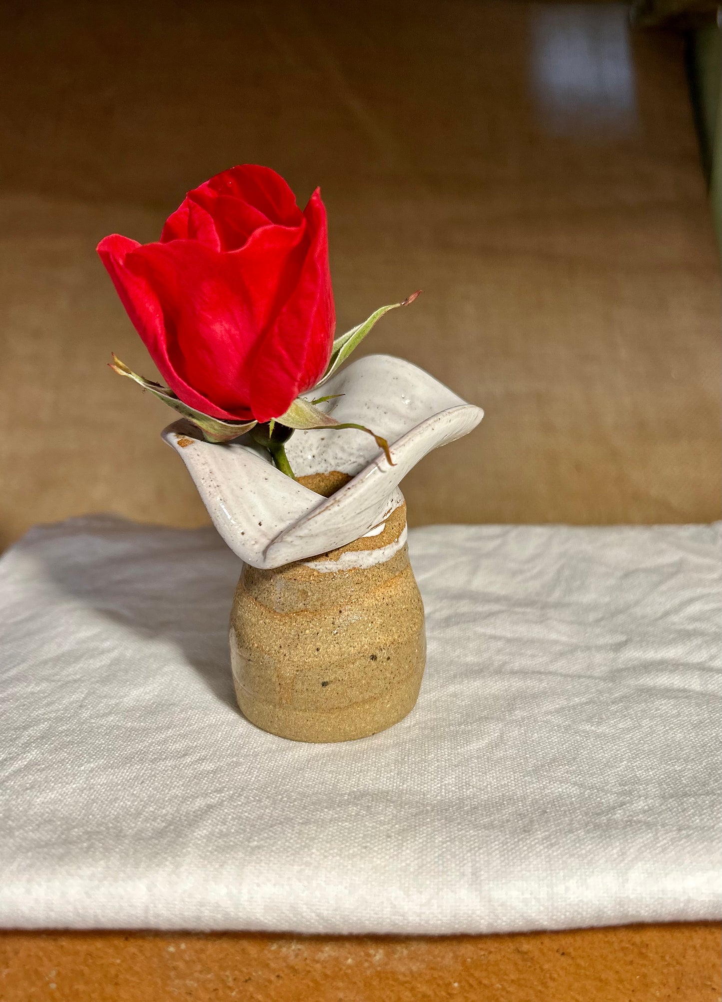Wobbly Vase Brown and White Frilled Neck