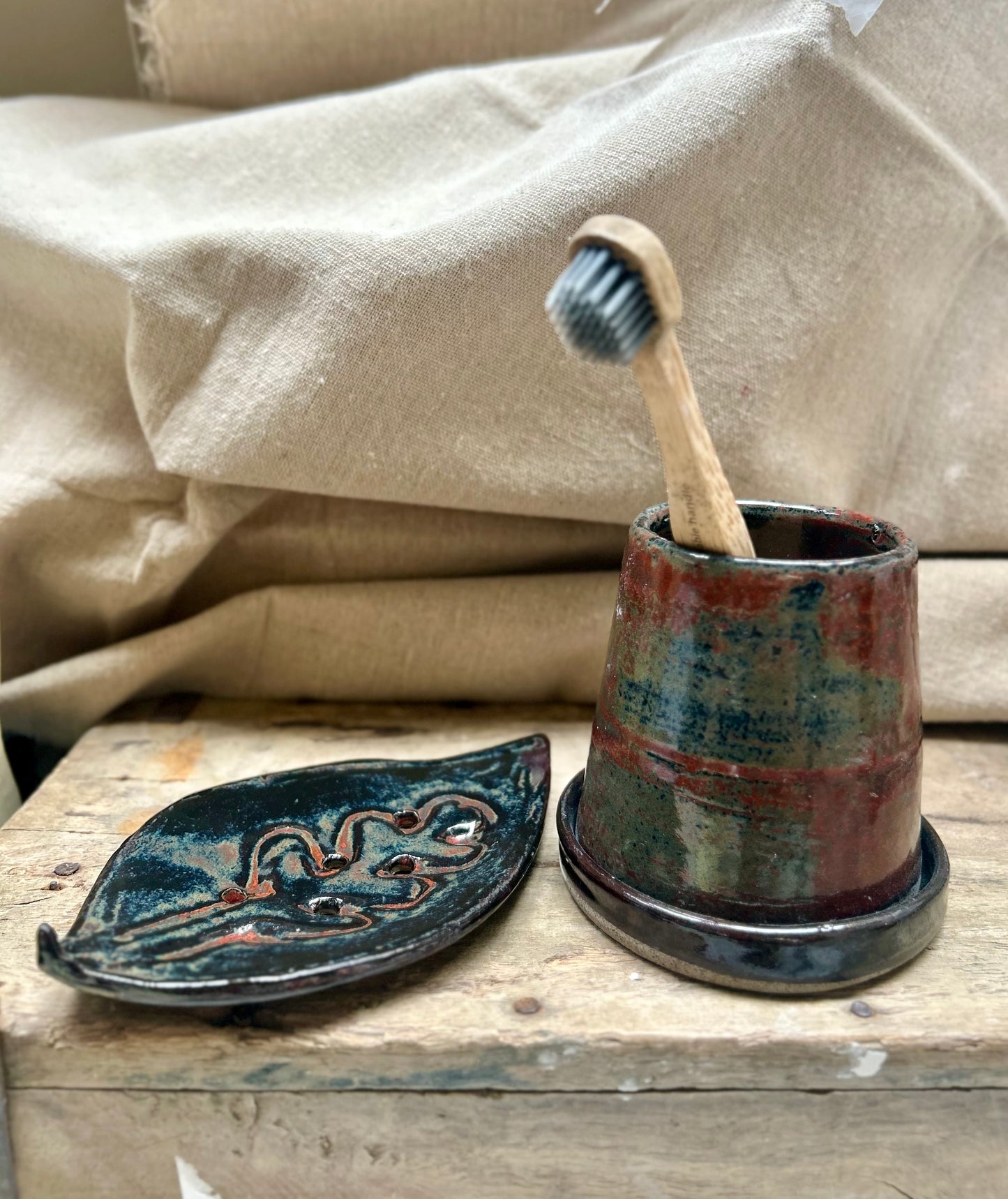 Toothbrush Holder Red Black Metallic Glaze Effect