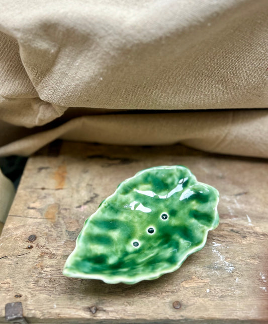 Soap Dish Dark Green with Feet
