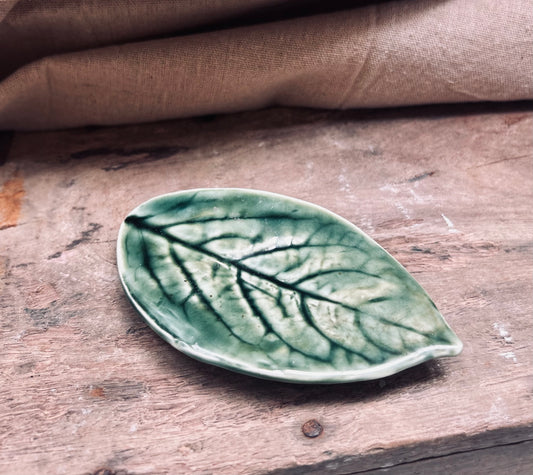 Soap Dish Dark Green Leaf with Feet