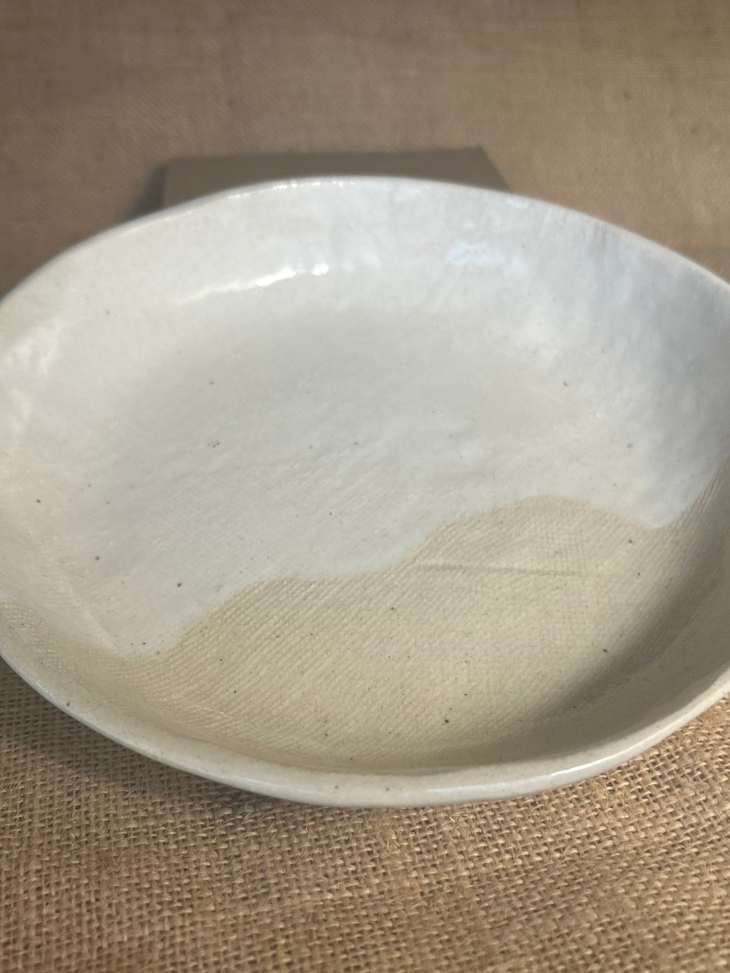 Round Cream and White Plate Low Side